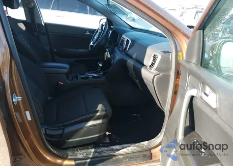 2017 Kia Sportage Lx z USA, uszkodzony, nr VIN KNDPMCAC6H7287926